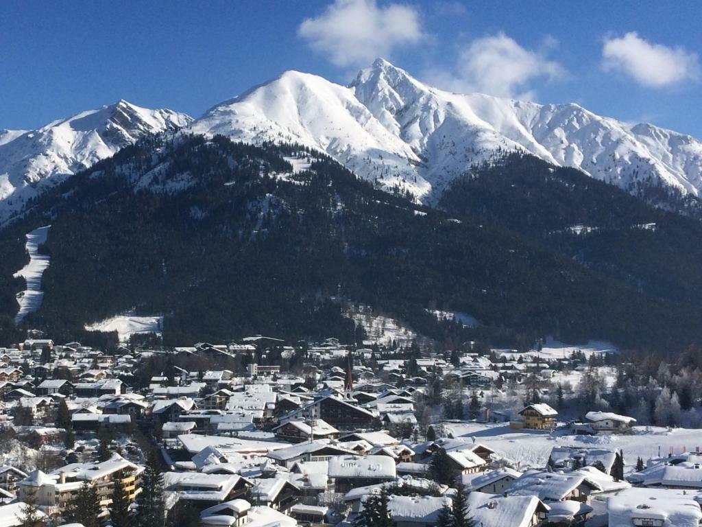 Apartment Cristina - Suedbalkon Mit Bergblick ゼーフェルト・イン・チロル エクステリア 写真