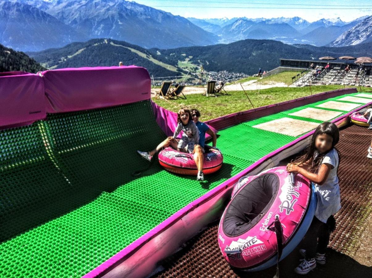 Apartment Cristina - Suedbalkon Mit Bergblick ゼーフェルト・イン・チロル エクステリア 写真